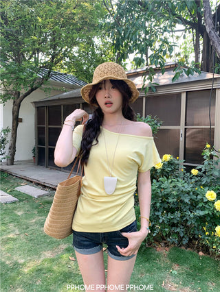 oblique shoulder tight tee