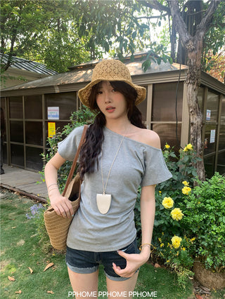 oblique shoulder tight tee