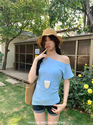 oblique shoulder tight tee