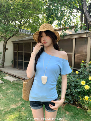 oblique shoulder tight tee