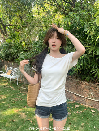 oblique shoulder tight tee