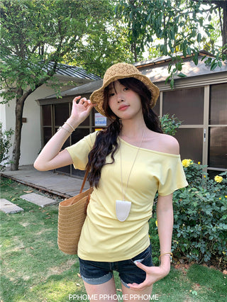 oblique shoulder tight tee