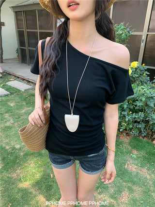 oblique shoulder tight tee