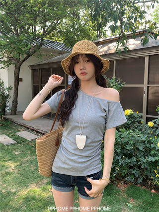 oblique shoulder tight tee