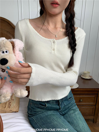 lace U-neck knit top