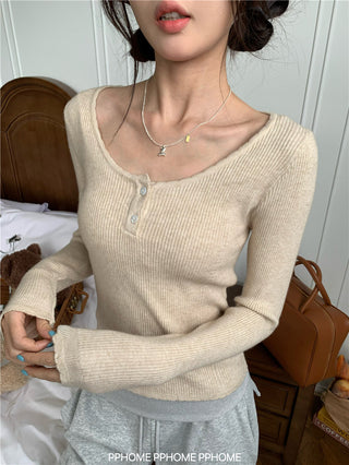 lace U-neck knit top