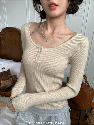 lace U-neck knit top