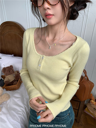 lace U-neck knit top