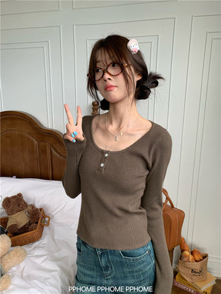 lace U-neck knit top