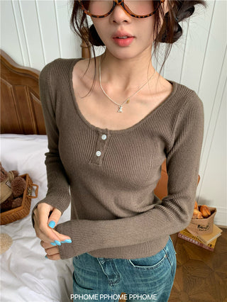 lace U-neck knit top