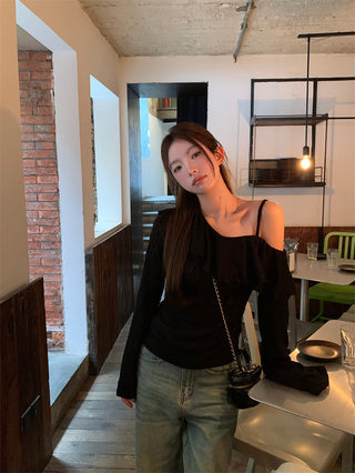 off-shoulder knitted tee