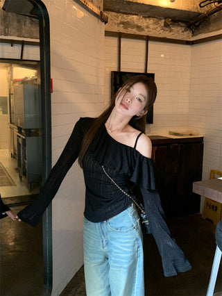 off-shoulder knitted tee