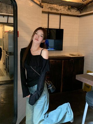 off-shoulder knitted tee