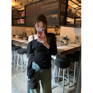 off-shoulder knitted tee