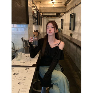 off-shoulder knitted tee