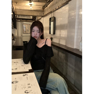 off-shoulder knitted tee