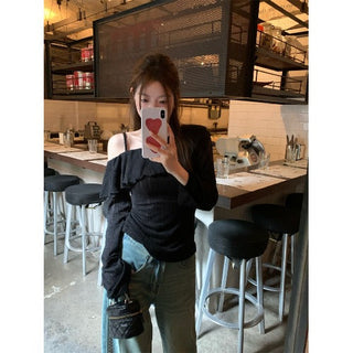 off-shoulder knitted tee