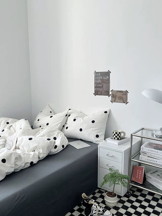 White and Black Polka Dot Bedding Set
