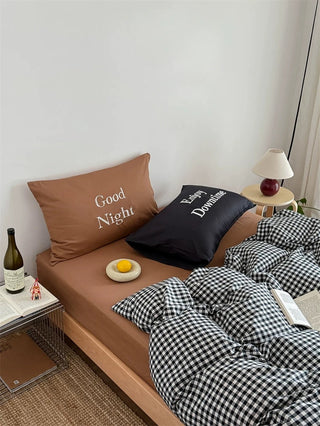 Black and Brown Preppy Gingham Bedding Set