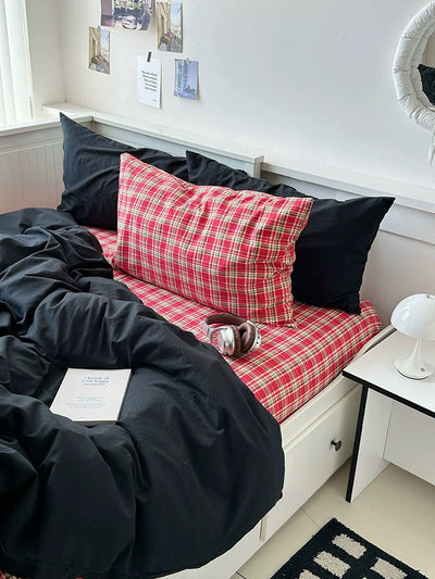 Red Tartan Plaid and Black Bedding Set