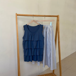 Embossed Frill Tiered Sleeveless Mori Girl T-shirt