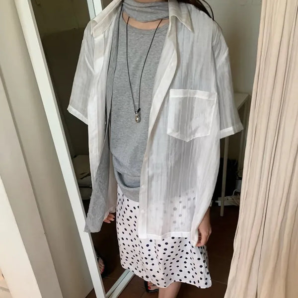 See-through oversized pocket short-sleeve shirt, rainy season look, summer shirt