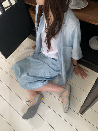 See-through oversized pocket short-sleeve shirt, rainy season look, summer shirt