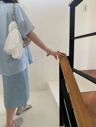See-through oversized pocket short-sleeve shirt, rainy season look, summer shirt