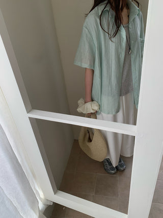 See-through oversized pocket short-sleeve shirt, rainy season look, summer shirt