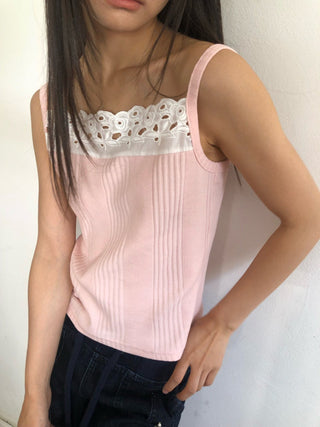 Punched Big Lace Ribbed Sleeveless Layered Strap Sleeveless