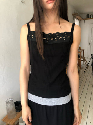 Punched Big Lace Ribbed Sleeveless Layered Strap Sleeveless