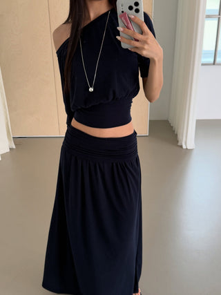 Shirred Crop Off-shoulder 3/4 Sleeve T-shirt One-shoulder Elastic T-shirt Casual Vacation Look