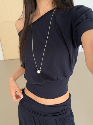 Shirred Crop Off-shoulder 3/4 Sleeve T-shirt One-shoulder Elastic T-shirt Casual Vacation Look