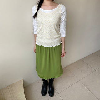 Flower pattern sleeveless top layered floral sleeveless top