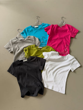 Basic Color Short Sleeve Round Neck Plain T-shirt