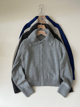 High-neck turtleneck snap button knit wool cardigan