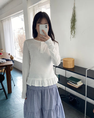 Button Henley neck frill t-shirt layered long sleeves