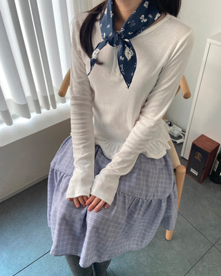 Button Henley neck frill t-shirt layered long sleeves