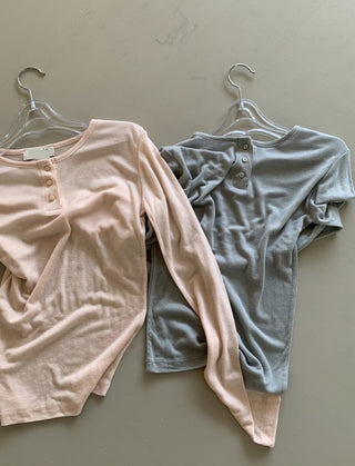 Vivid Tencel Henley Neck Layered T-shirt Spring Long Sleeve