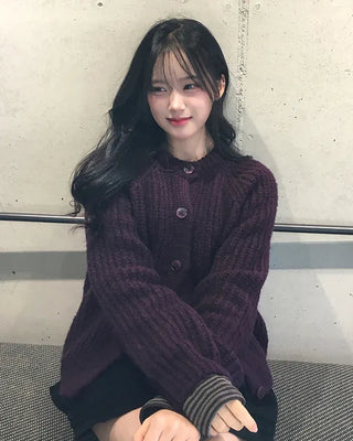 Crew neck knit cardigan
