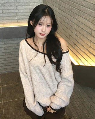 Two-tone off-shoulder long-sleeve knit
