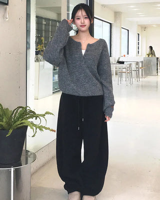 Fleece-lined wide-leg sweatpants with pockets