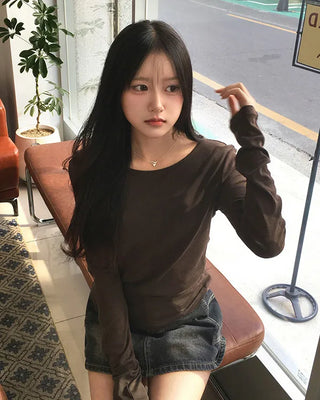 Crew neck slim fit long sleeve t-shirt