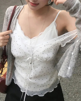 [Built-in cap] Lace sleeveless top