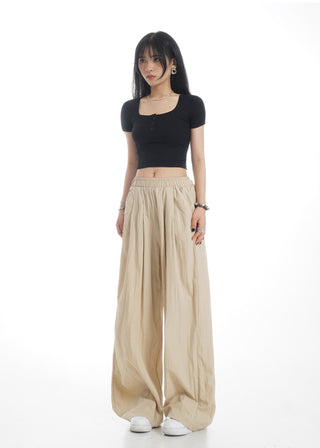 Elastic slim fit crop top