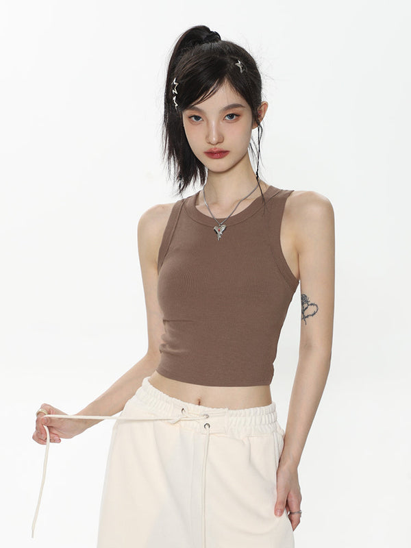 Sleeveless waistcoat with chest pad