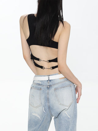 Sleeveless waistcoat with chest pad