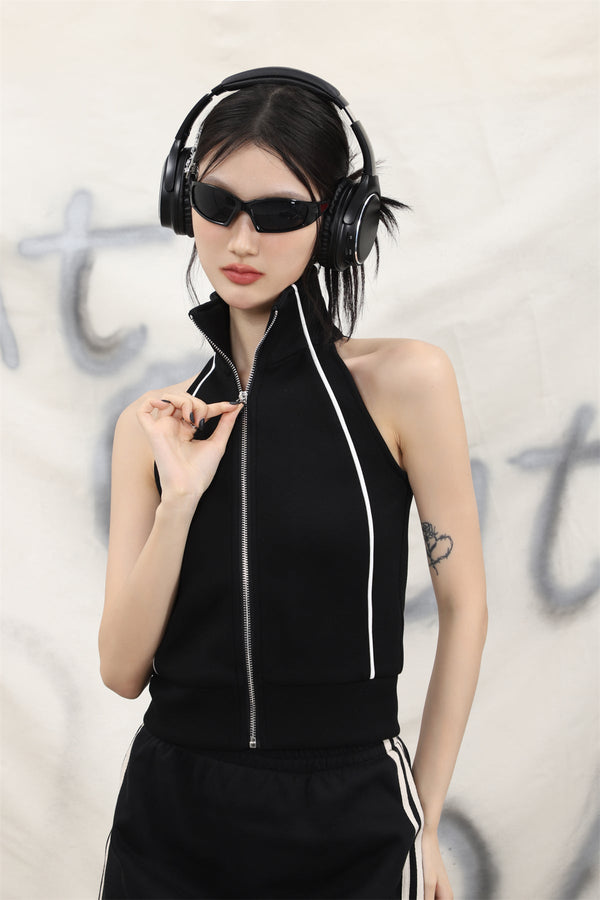 Sleeveless quarter zip vest