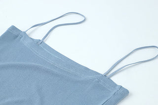 Sleeveless solid color top