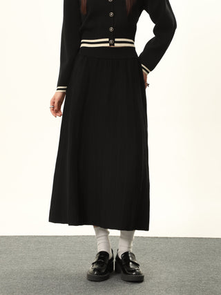 Contrast color striped knit cardigan and high waist slim skirt